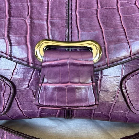 Vtg Rina Rich purple croc leather handbag